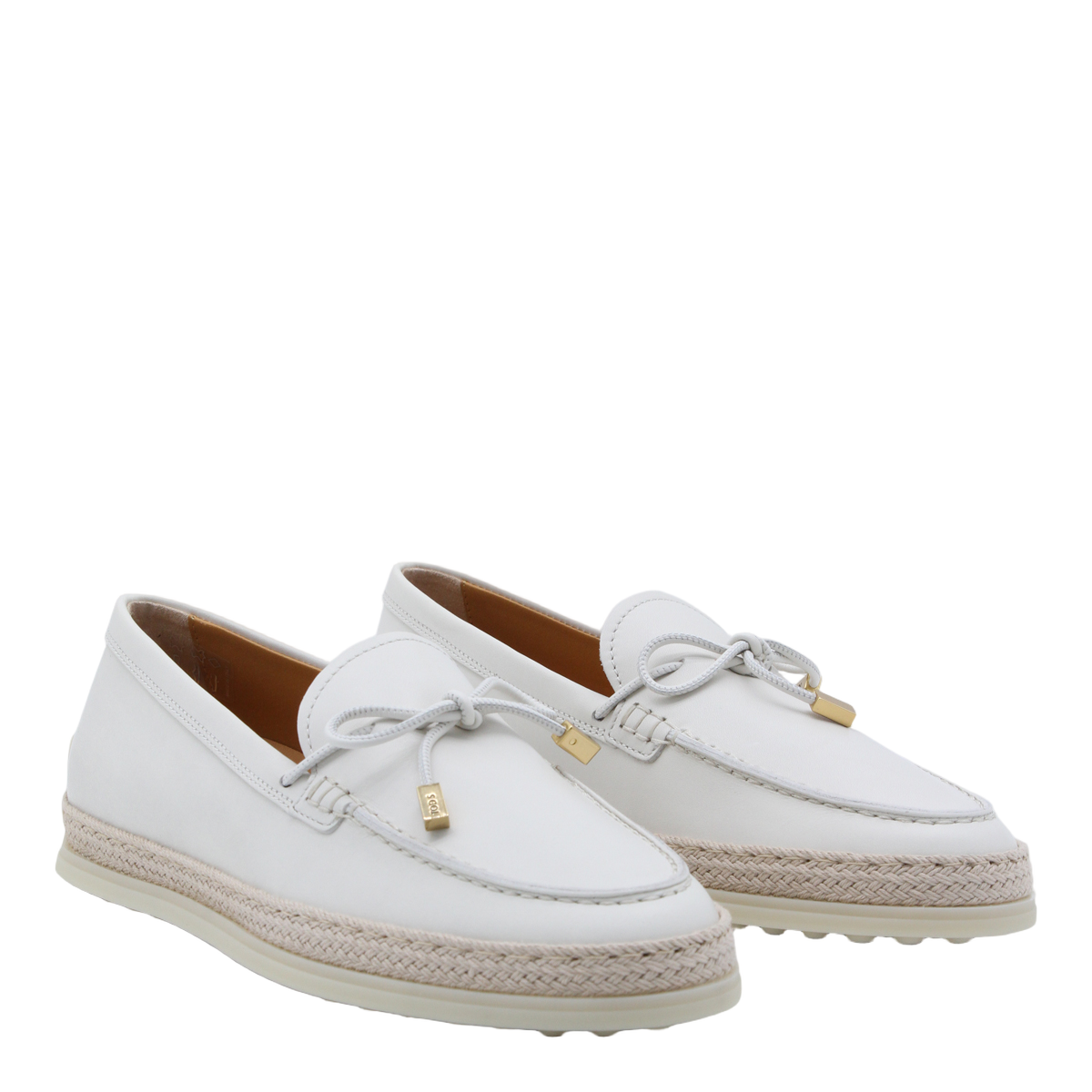 White Flats with Refined Silhouette