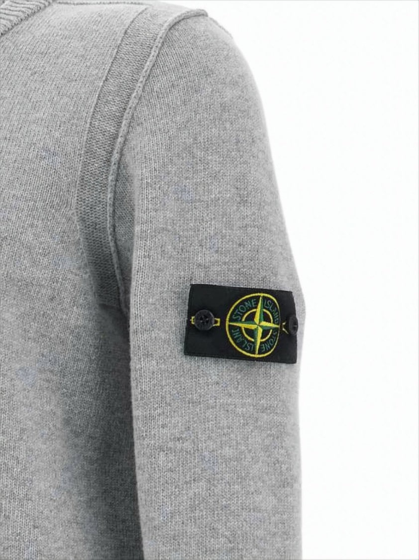 Classic Crew Neck Grey Knitwear Sweater with Compass Patch