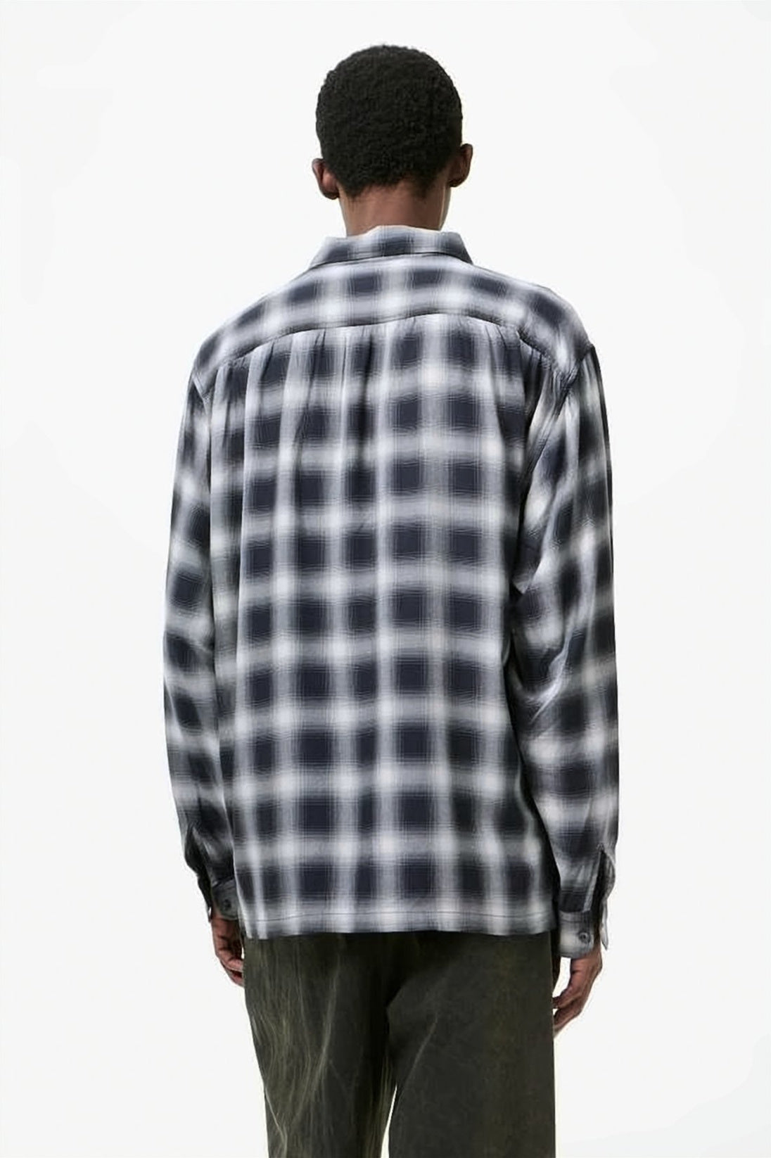 Blurred Checkered Long-Sleeve Shirt With Classic Collar