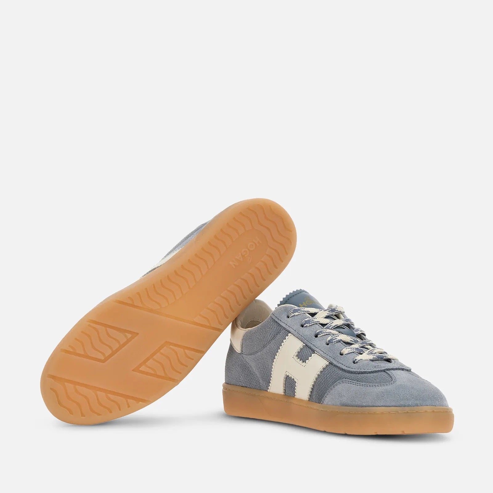 Cool Lace-Up Sneakers in Calfskin and Sheepskin