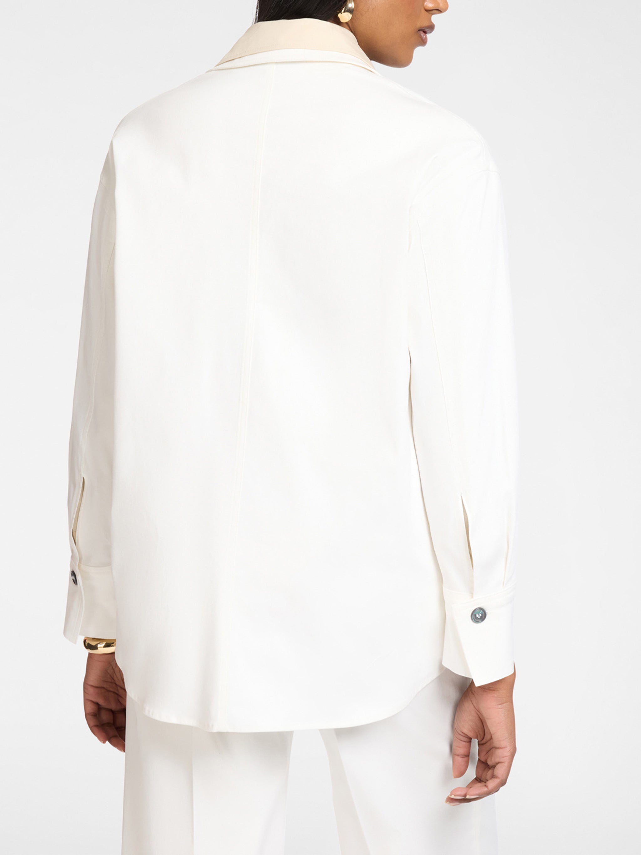 Loose-Fitting Long-Sleeved Flap Pocket Shirt