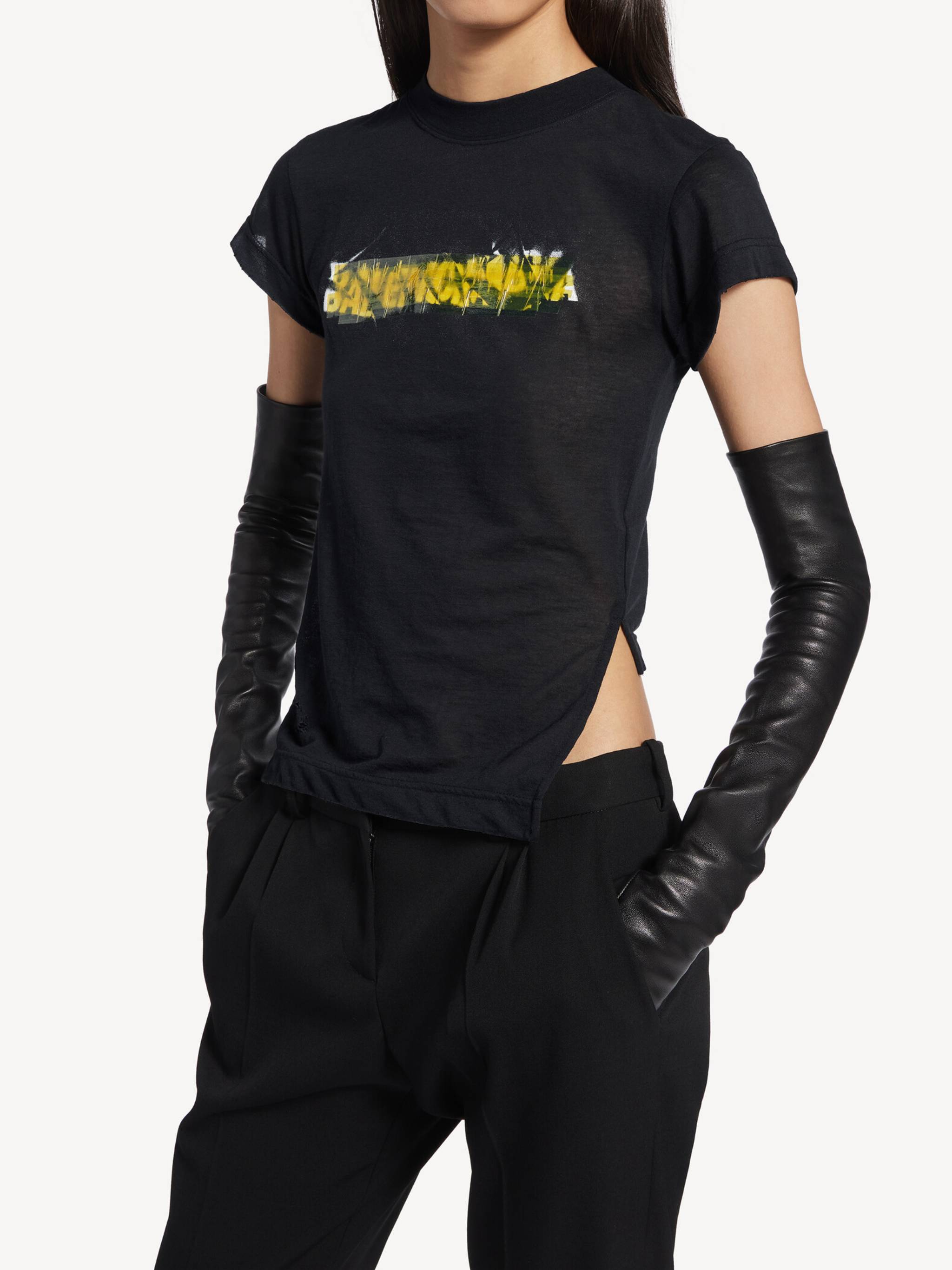 Black Chopped Back Cropped Graphic T-Shirt