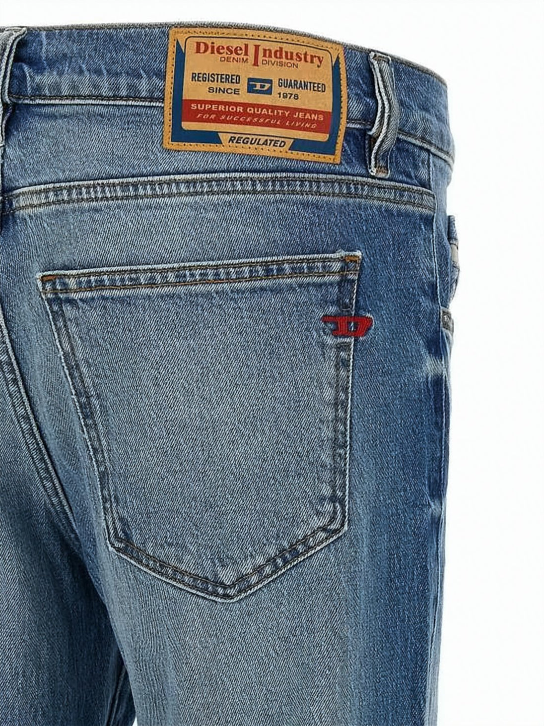 Medium Blue Slim-Fit Denim Jeans with Classic Five-Pocket Design