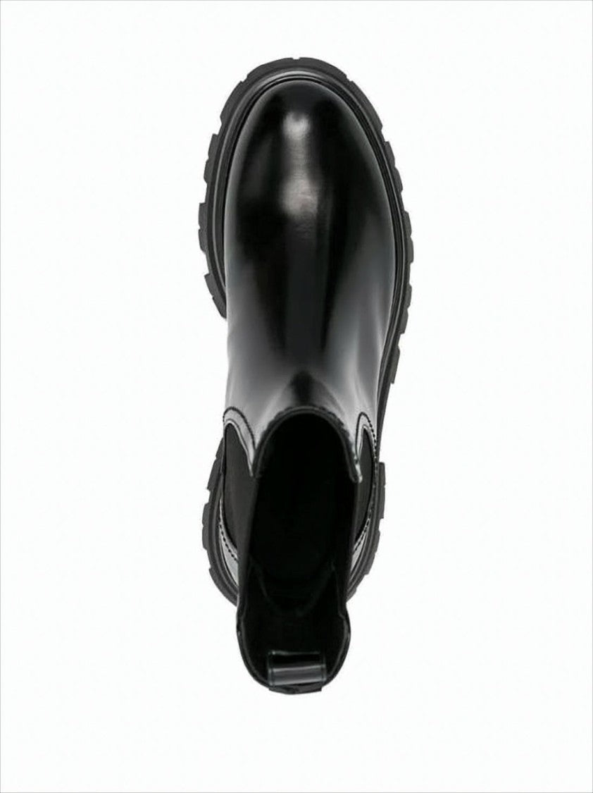 Polished Leather Boots with Rubber Sole
