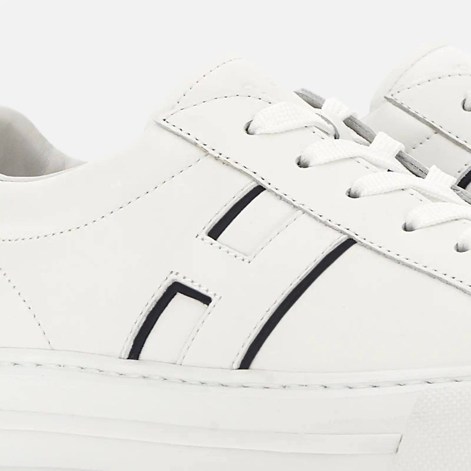 White Blue H691 Leather Sneakers