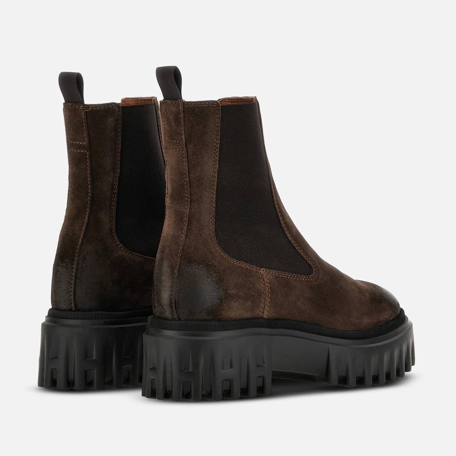 H700 Chelsea Boots With Calfskin
