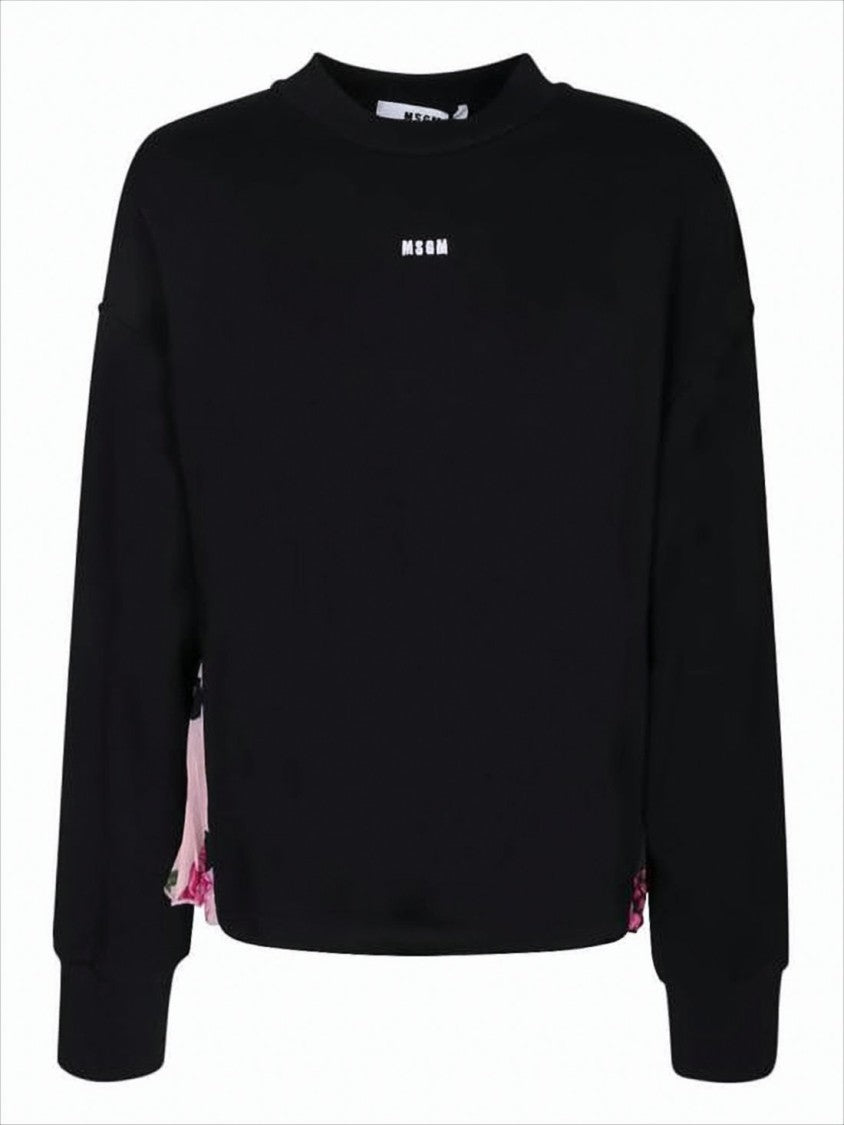 Long-Sleeve Black Top with Pleated Side Fabric