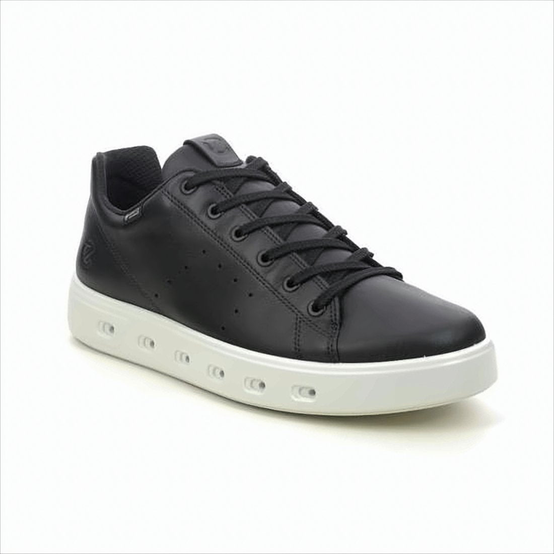 Smooth Leather Sneakers with Contemporary Rubber Sole