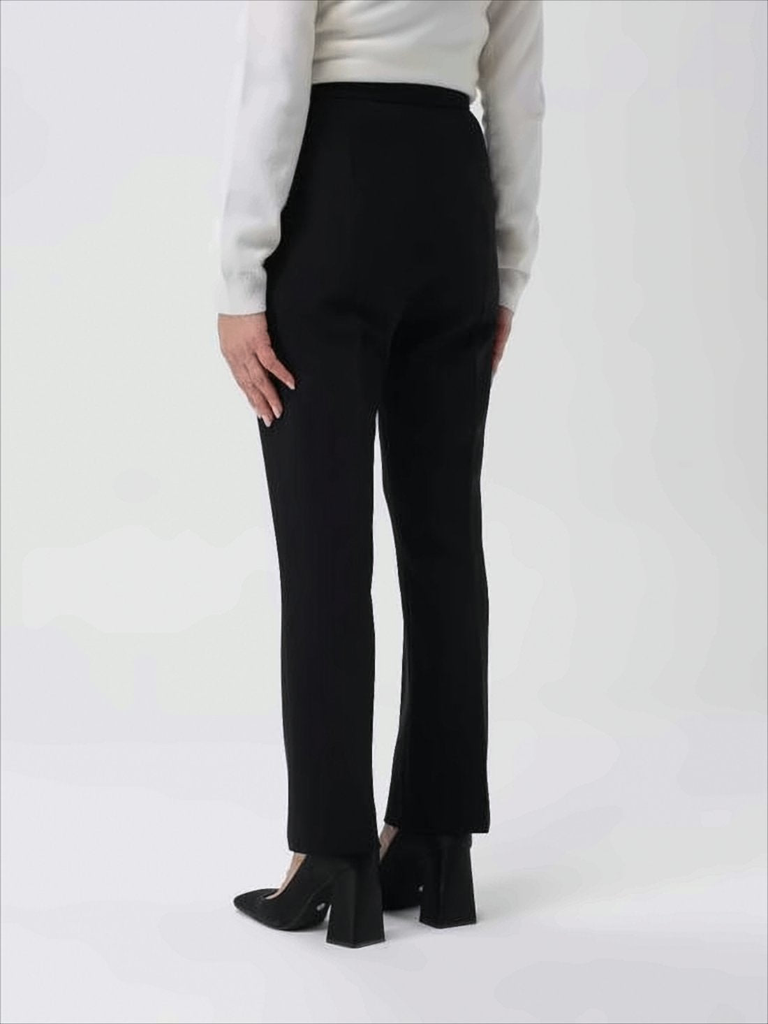 Tailored Black Straight-Leg Pants with Minimalist Design
