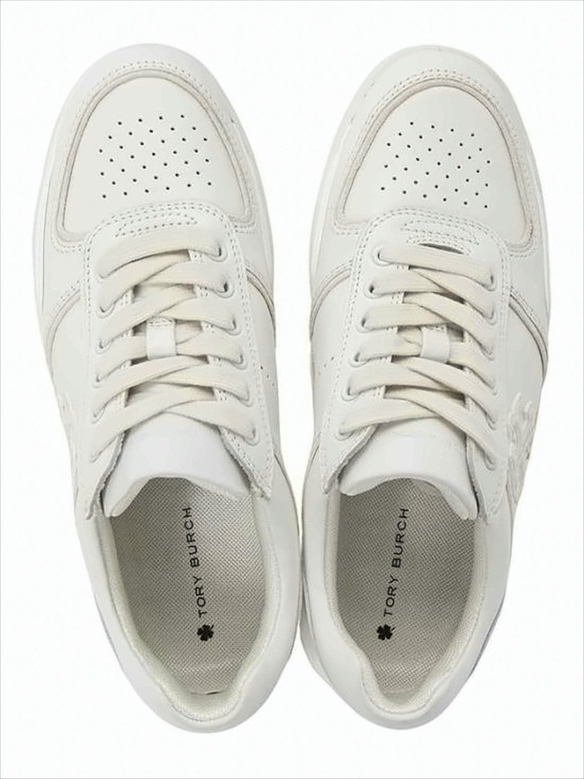 Low-Profile White Sneakers with Perforated Detailing