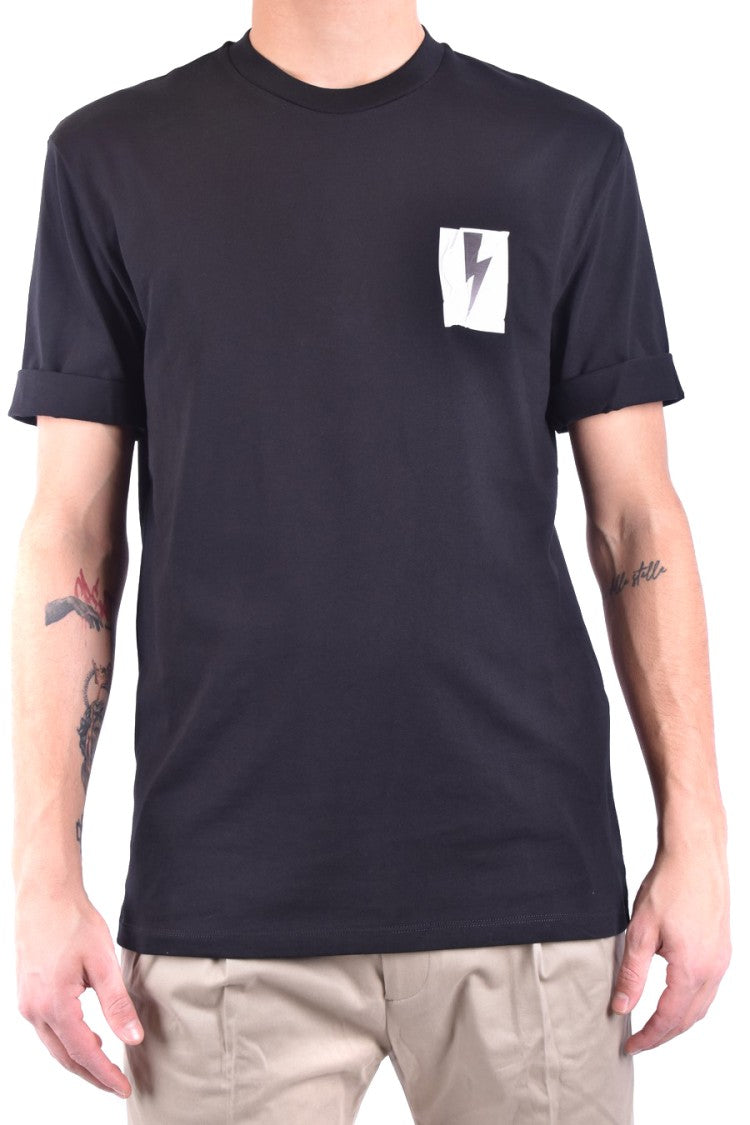 Black Short-Sleeve T-Shirt With Lightning Bolt Graphic