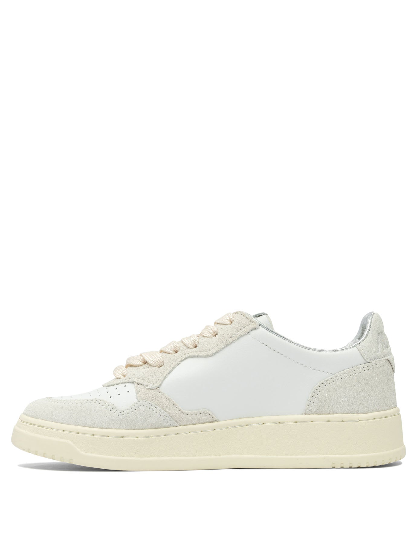 "Medalist Low" Sneakers