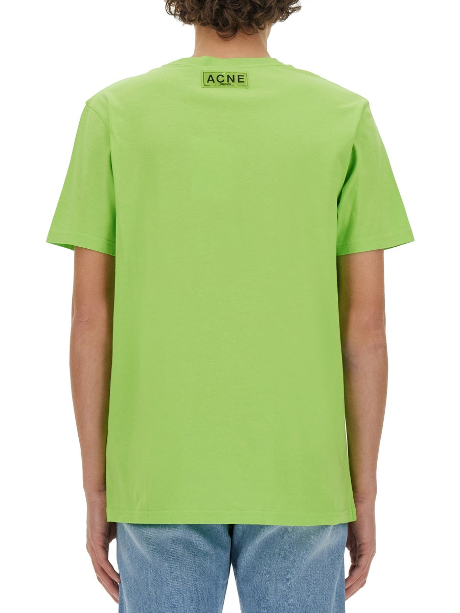 Short-Sleeved T-Shirt With Bold Graphic Print