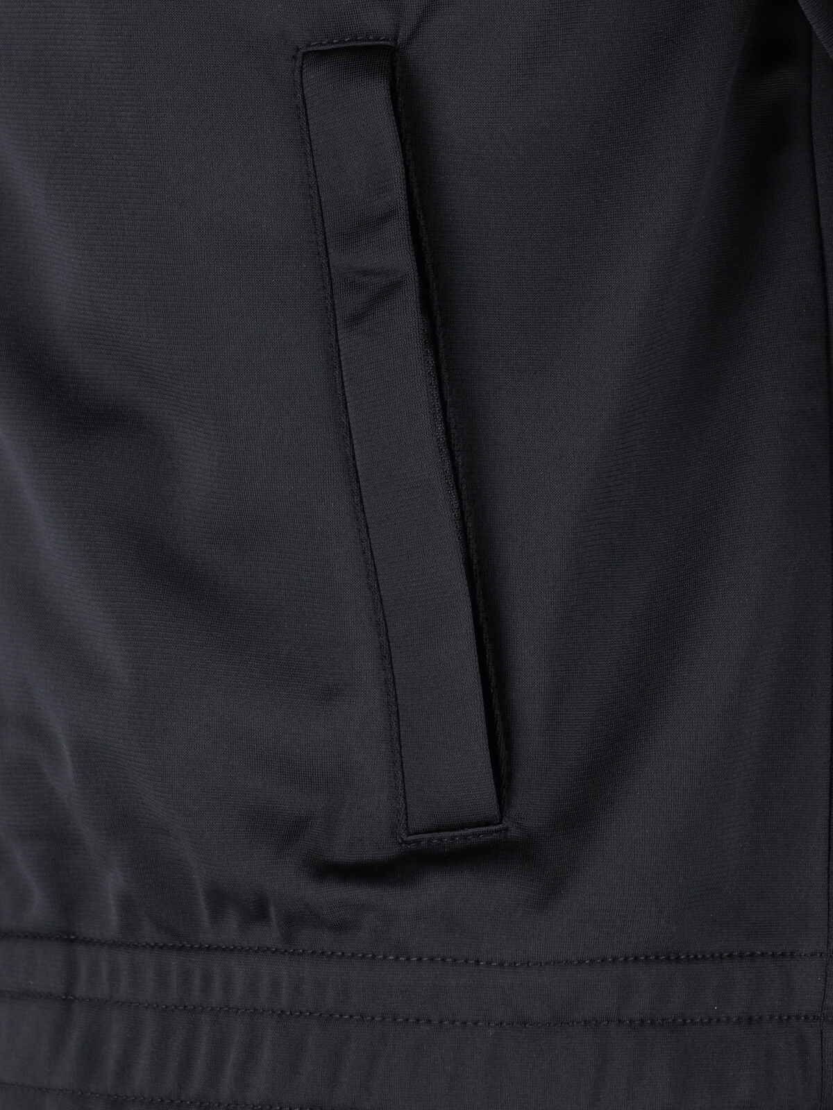 Cropped Track Jacket with High Collar and Dynamic Piping