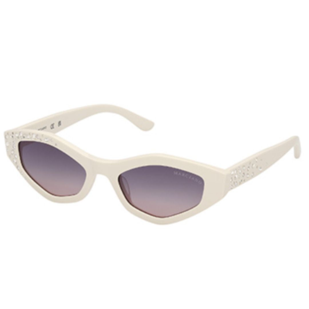 Gm00017 5321b Cat-Eye Sunglasses with Decorative Studs