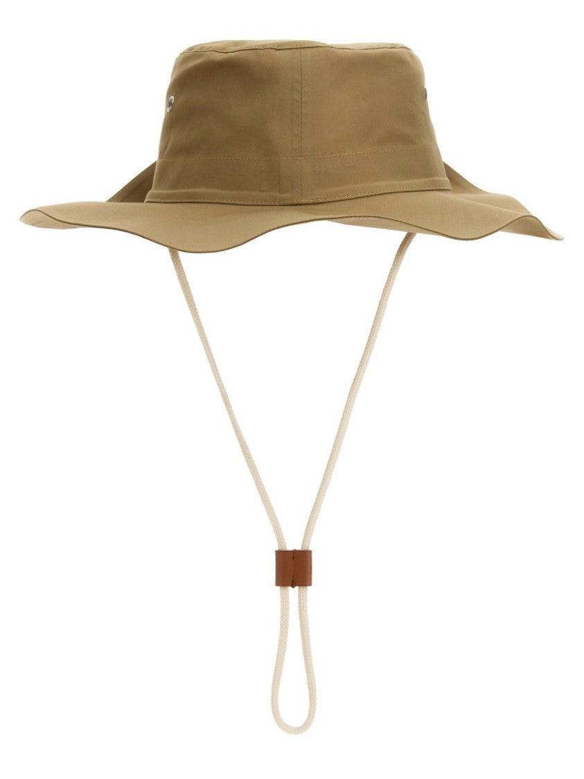 Classic Wide-Brim Hat With Adjustable Elastic Band