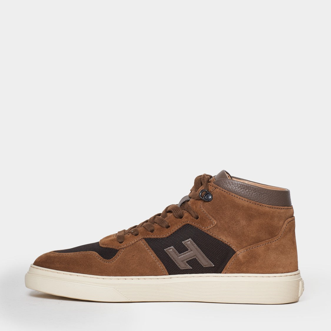 Basketball Model Sneaker