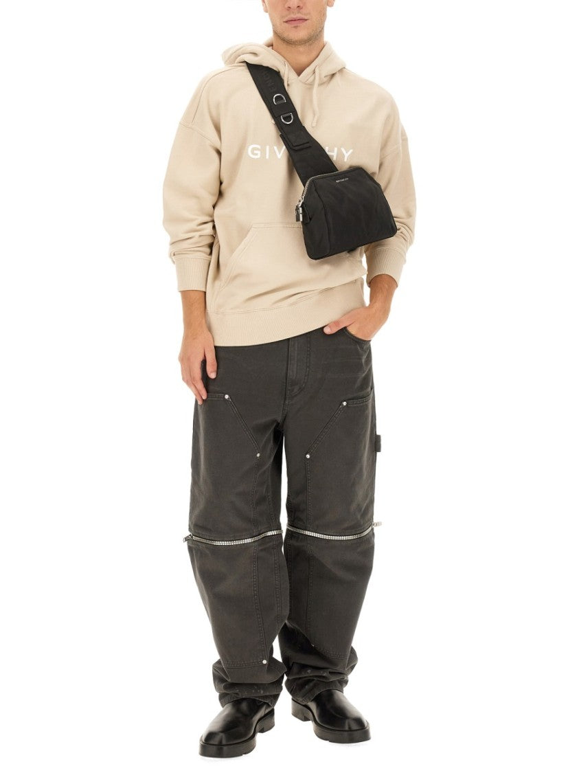 Relaxed Fit Black Jeans