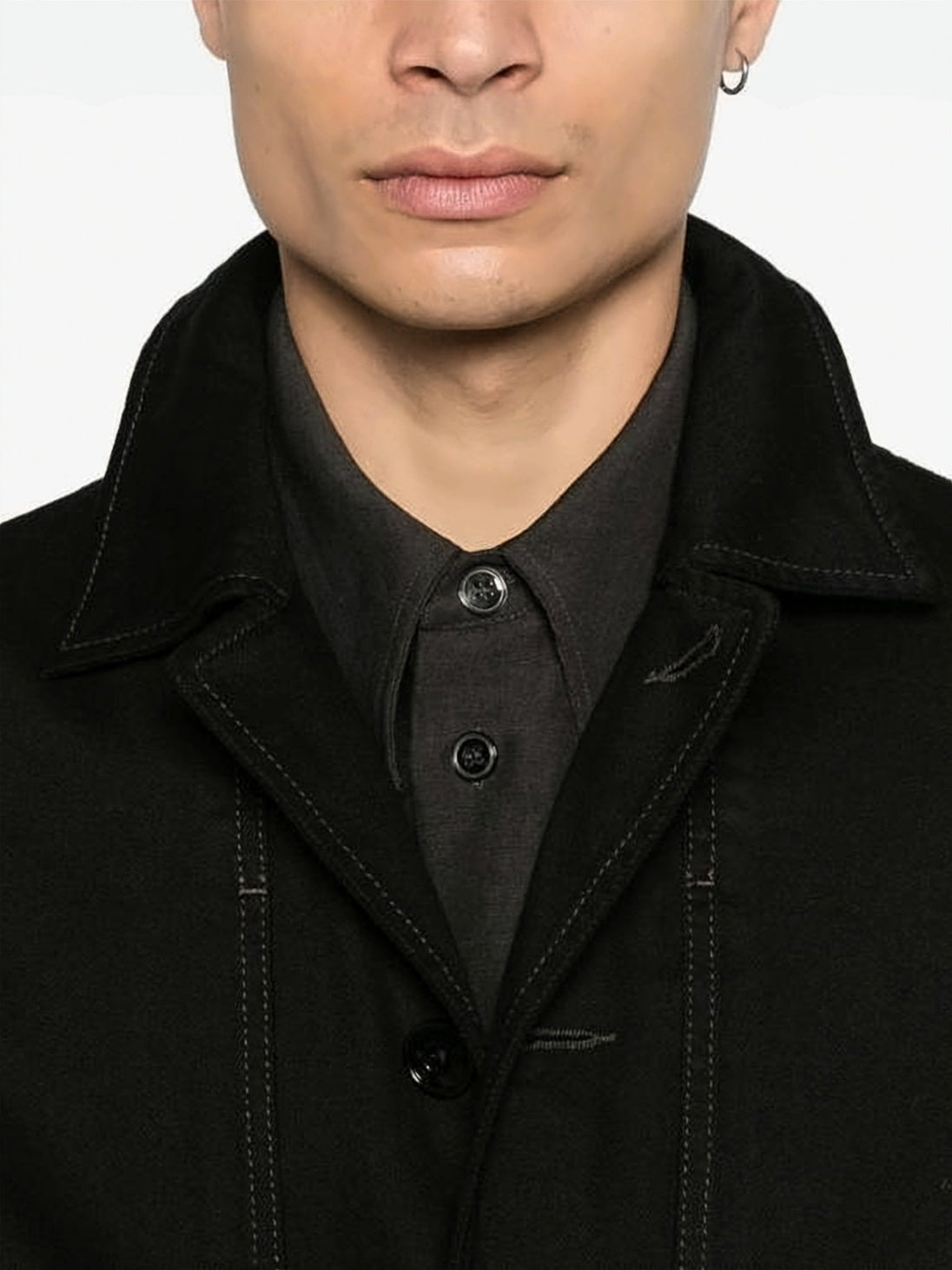 Boxy Black Jacket with Classic Collar and Flap Pockets
