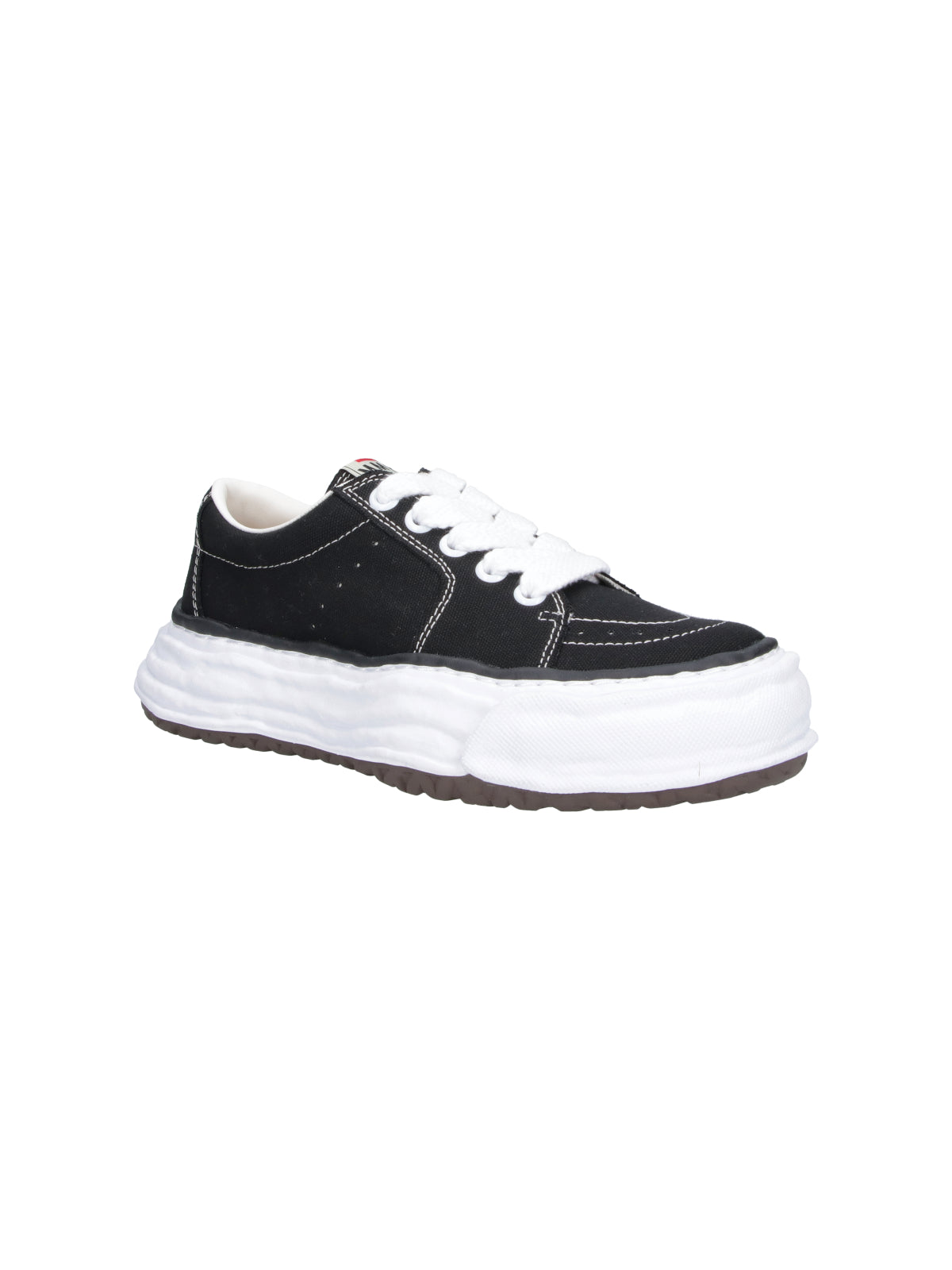 Black Eric Contrasting Stitching Low-Top Sneakers