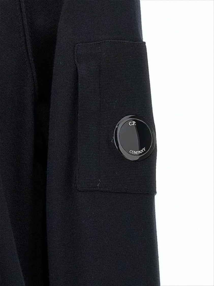 Relaxed-Fit Black Hoodie with Distinctive Patch Pocket