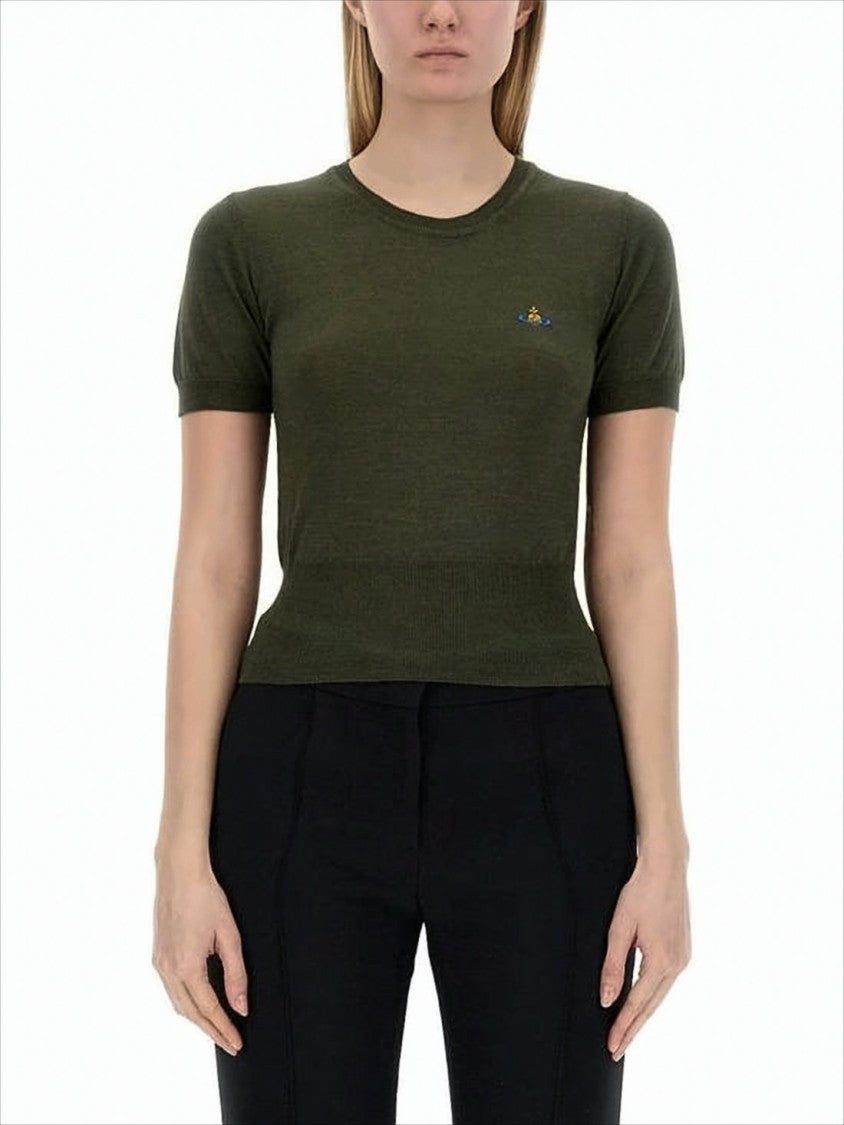 Fitted Short-Sleeve Pullover in Deep Olive Green