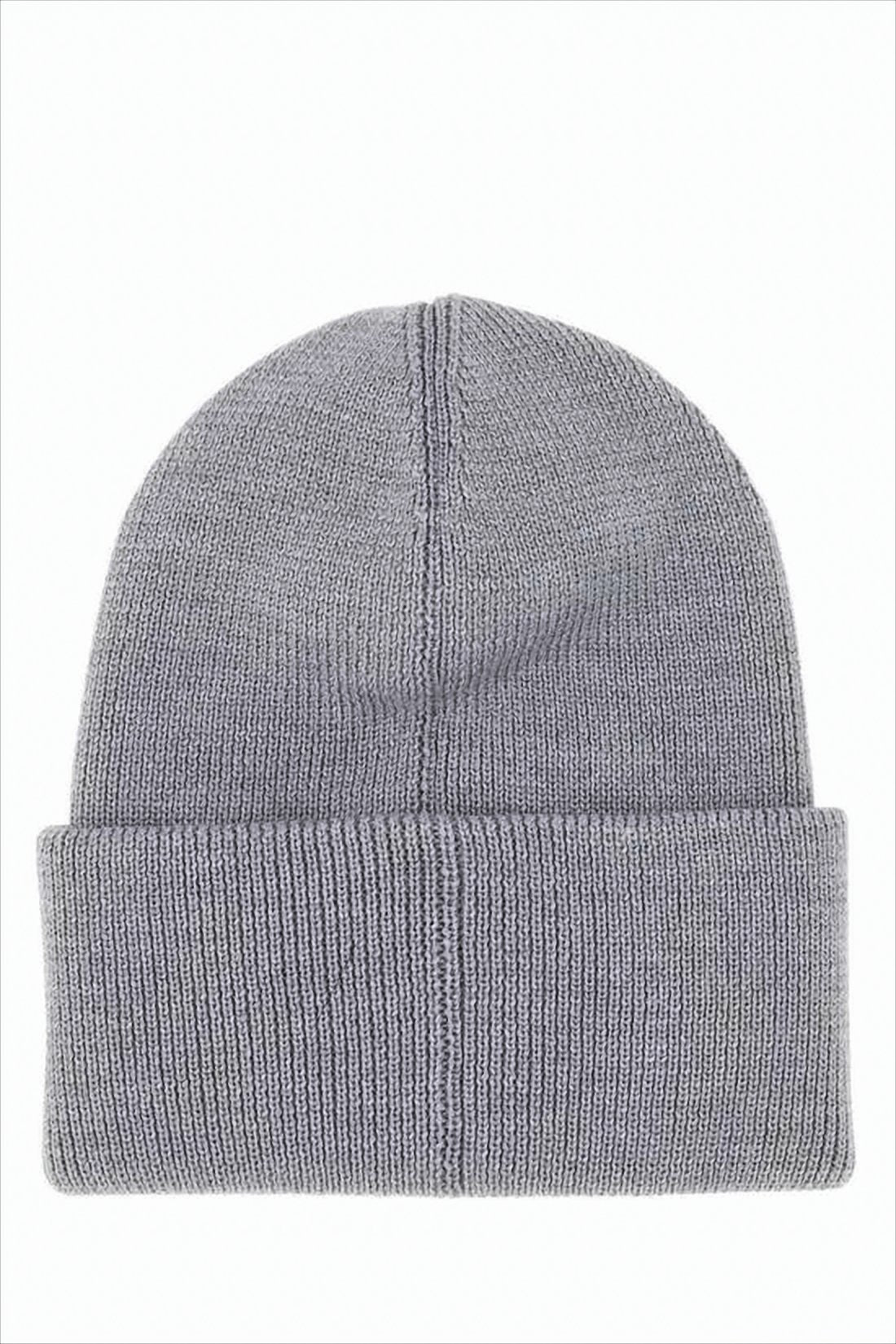 Ribbed Texture Grey Beanie with Embroidered Patch