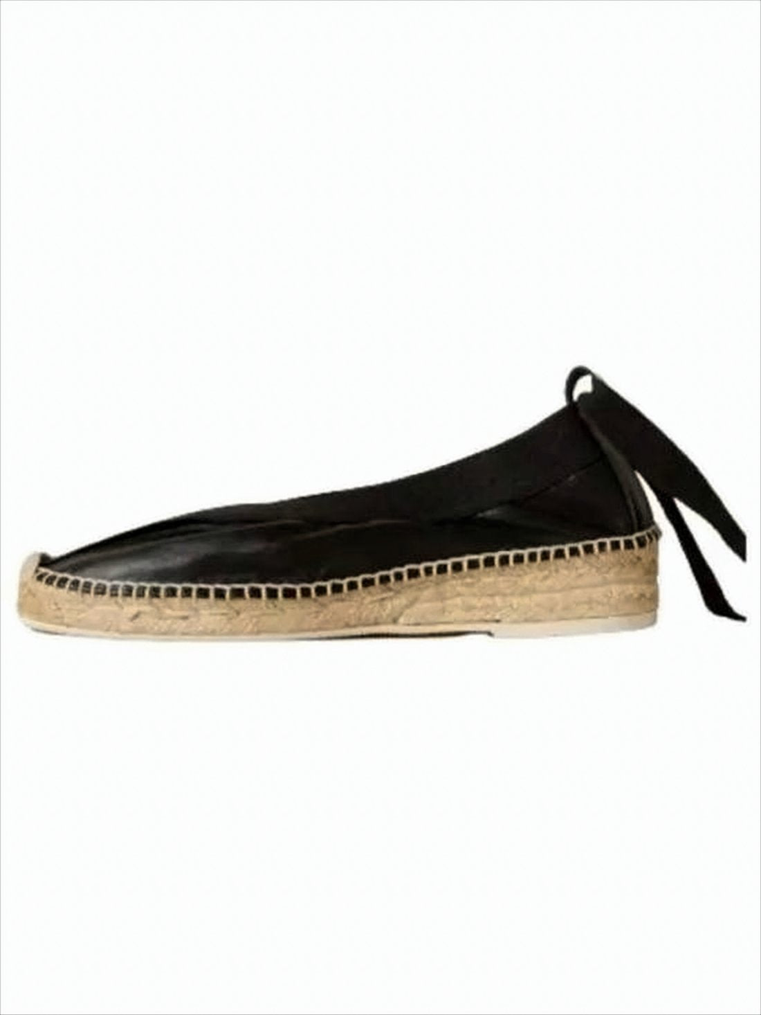 Minimalist Black Flat Shoes with Ribbon Tie Detail