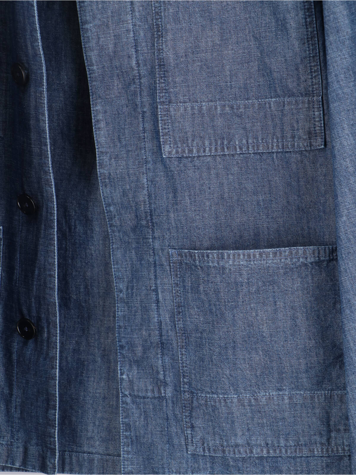 Structured Minimalist Jacket with Classic Collar