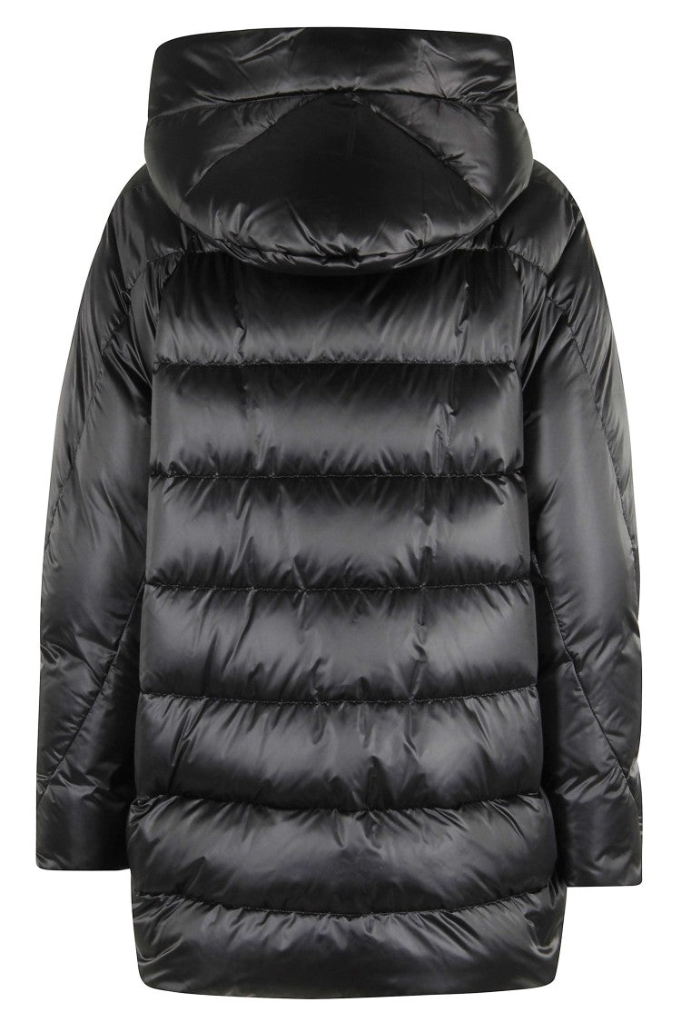 Moorer Wanita Down Jacket With Distinctive Quilted Design
