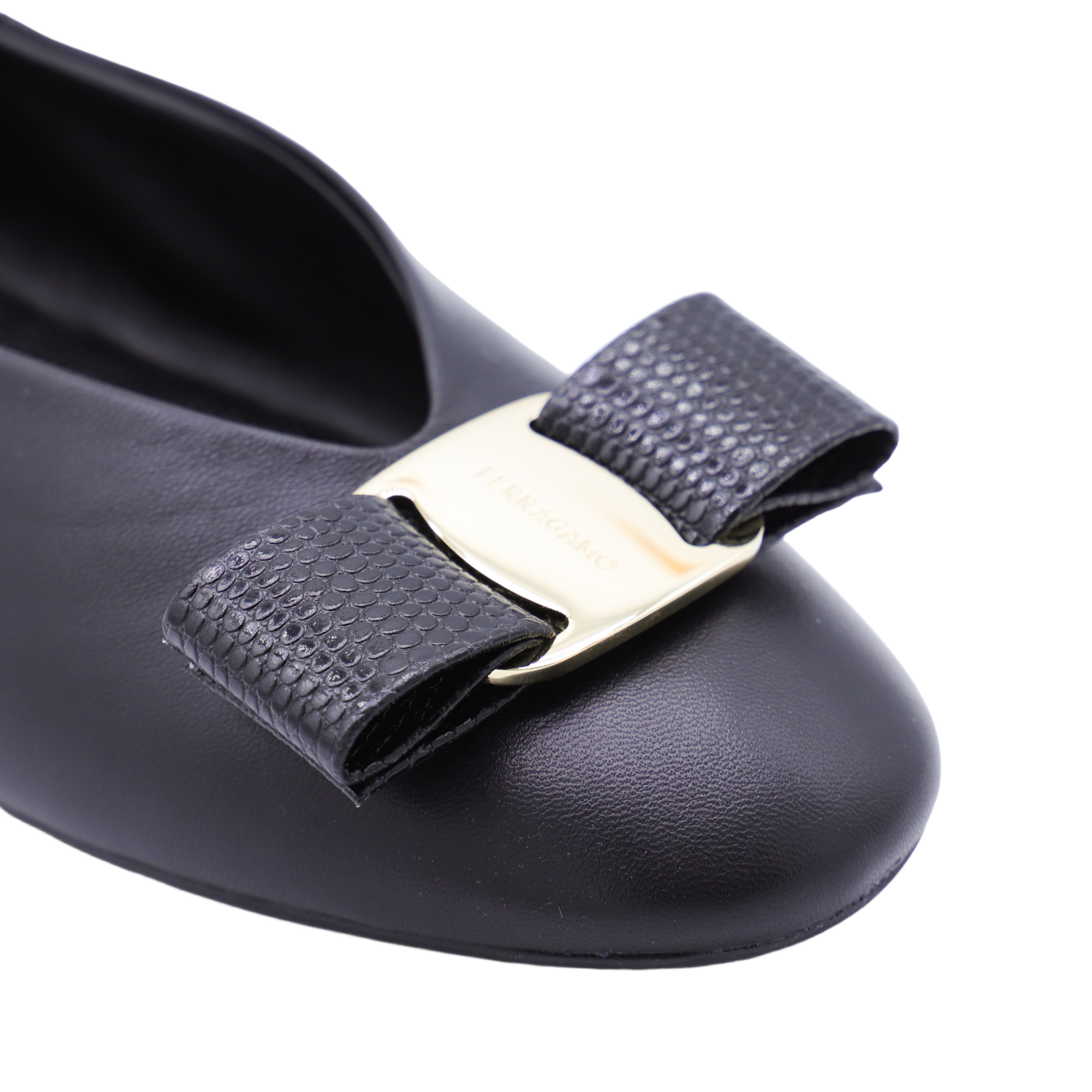 Elegant Black Leather Flats with Textured Bow