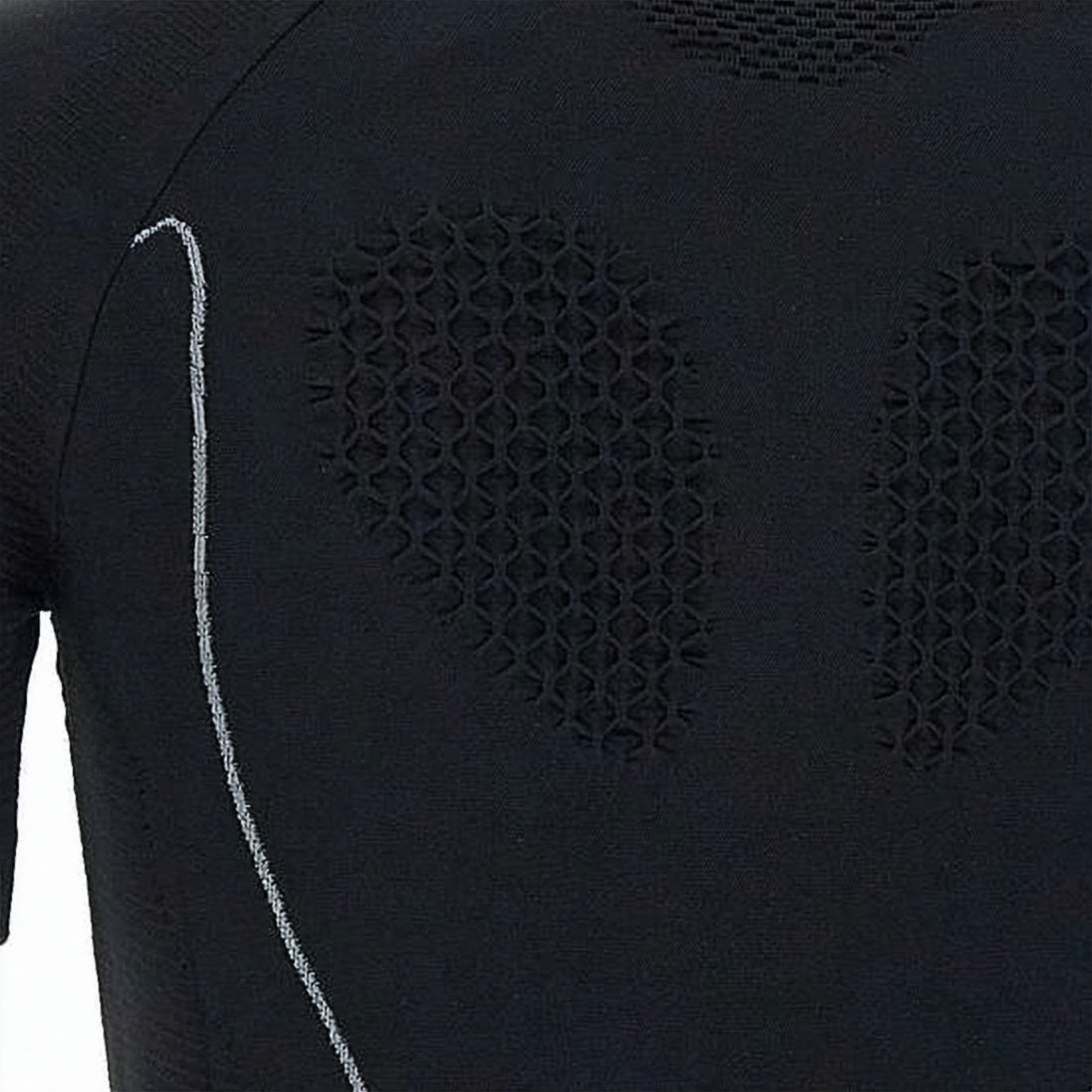Short-Sleeve Fitted T-Shirt With Textured Ventilation