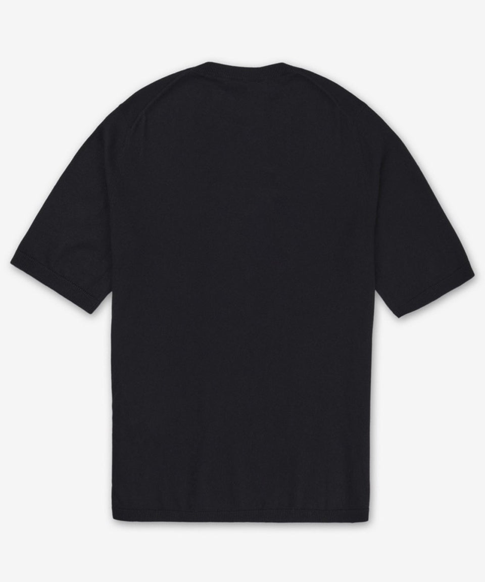 Short-Sleeved Black Sweater with Classic Crew Neck