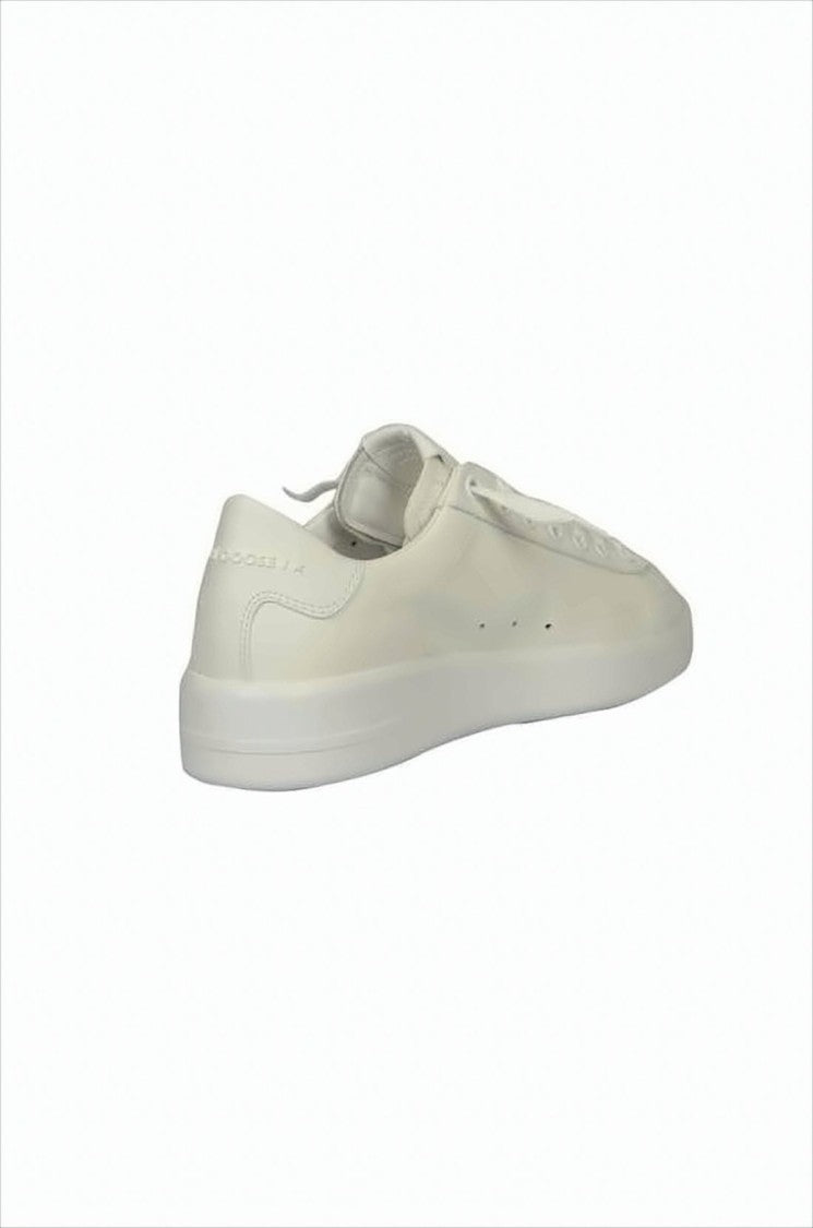 Minimalist White Low-Top Sneakers With Glitter Star Detail