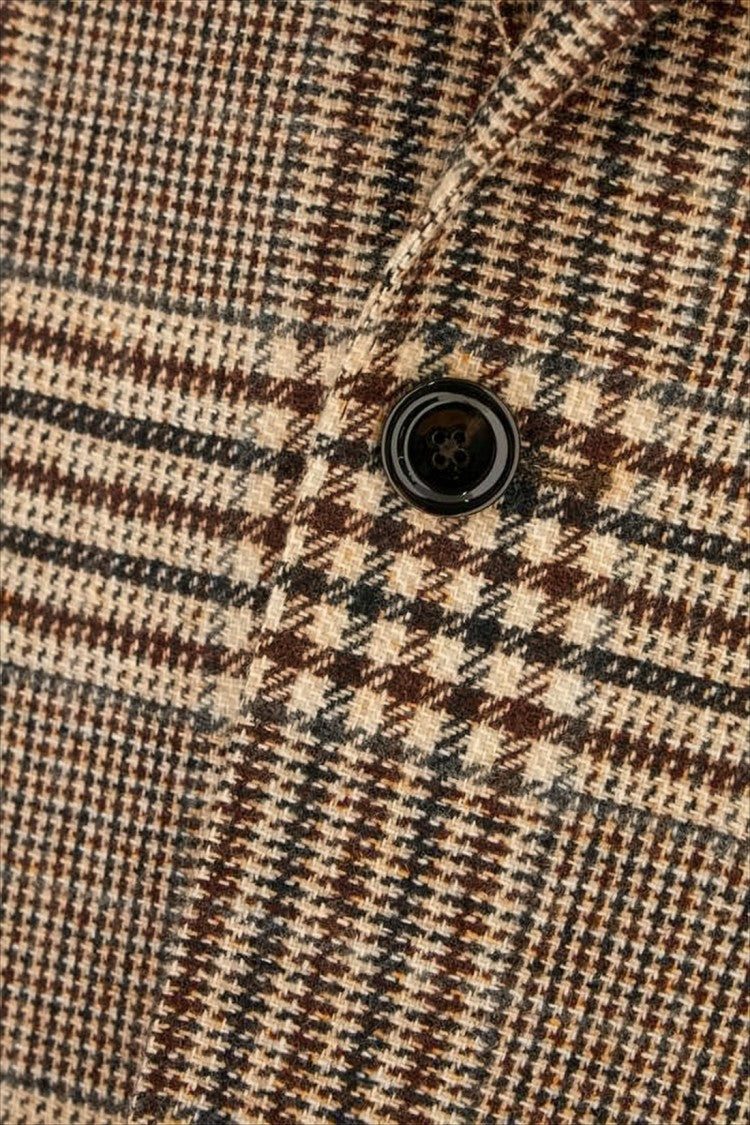 Tailored Plaid Blazer with Single-Button Closure