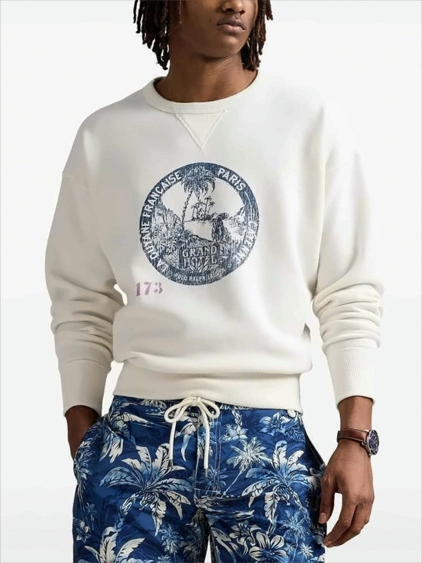 Vintage Graphic Long-Sleeve Sweatshirt