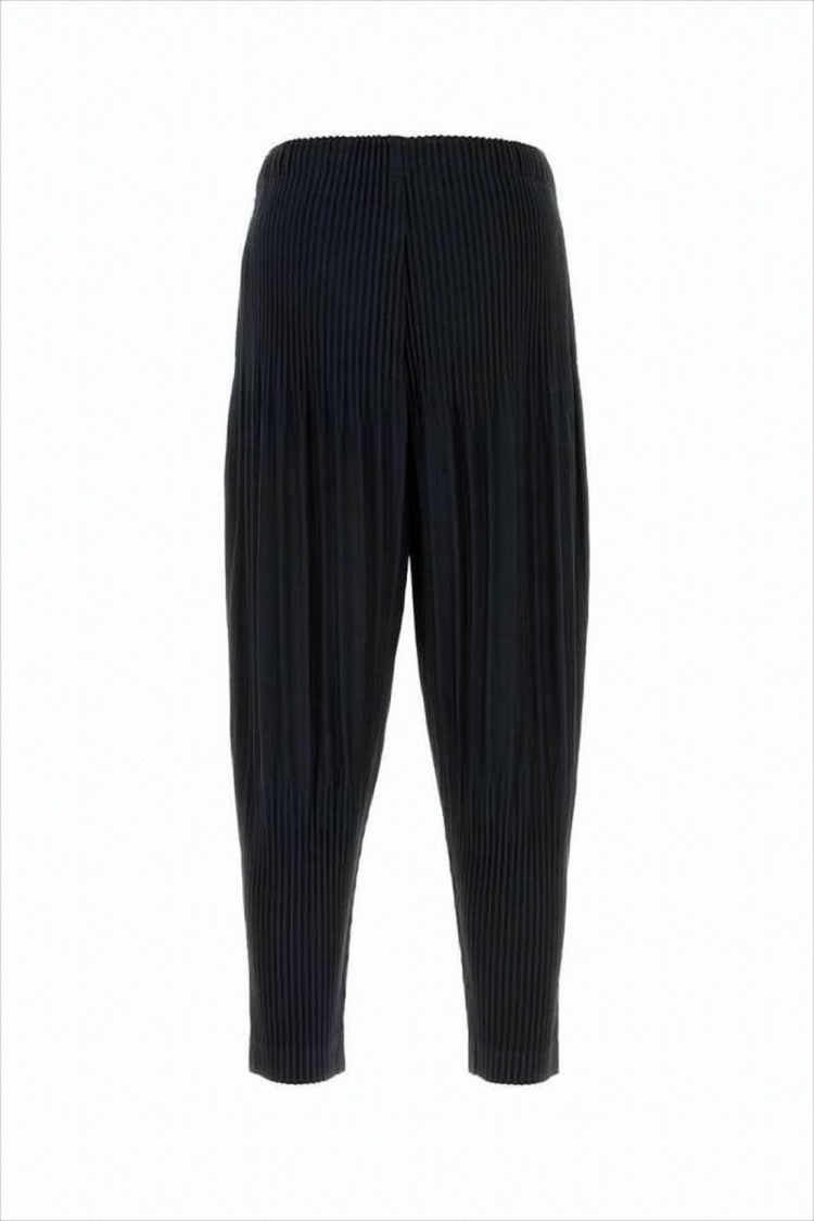 Cropped Pleated Jogger Pants with Textured Finish