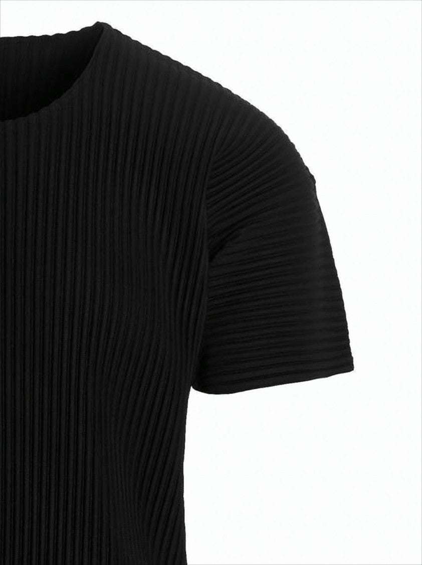 Pleated Textured Short-Sleeved Top With Boxy Silhouette