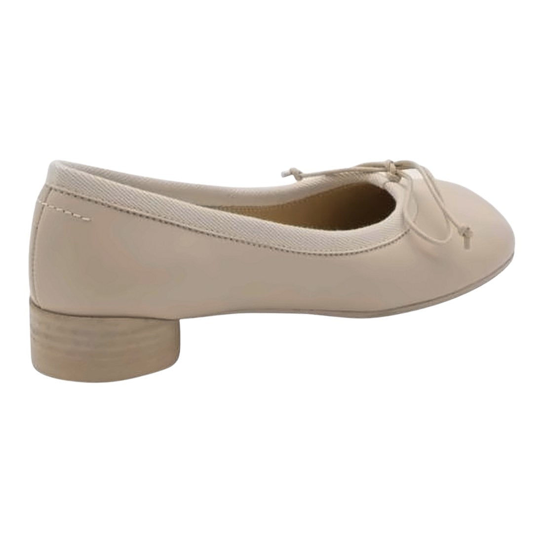 Smooth Leather Flats with Delicate Bow
