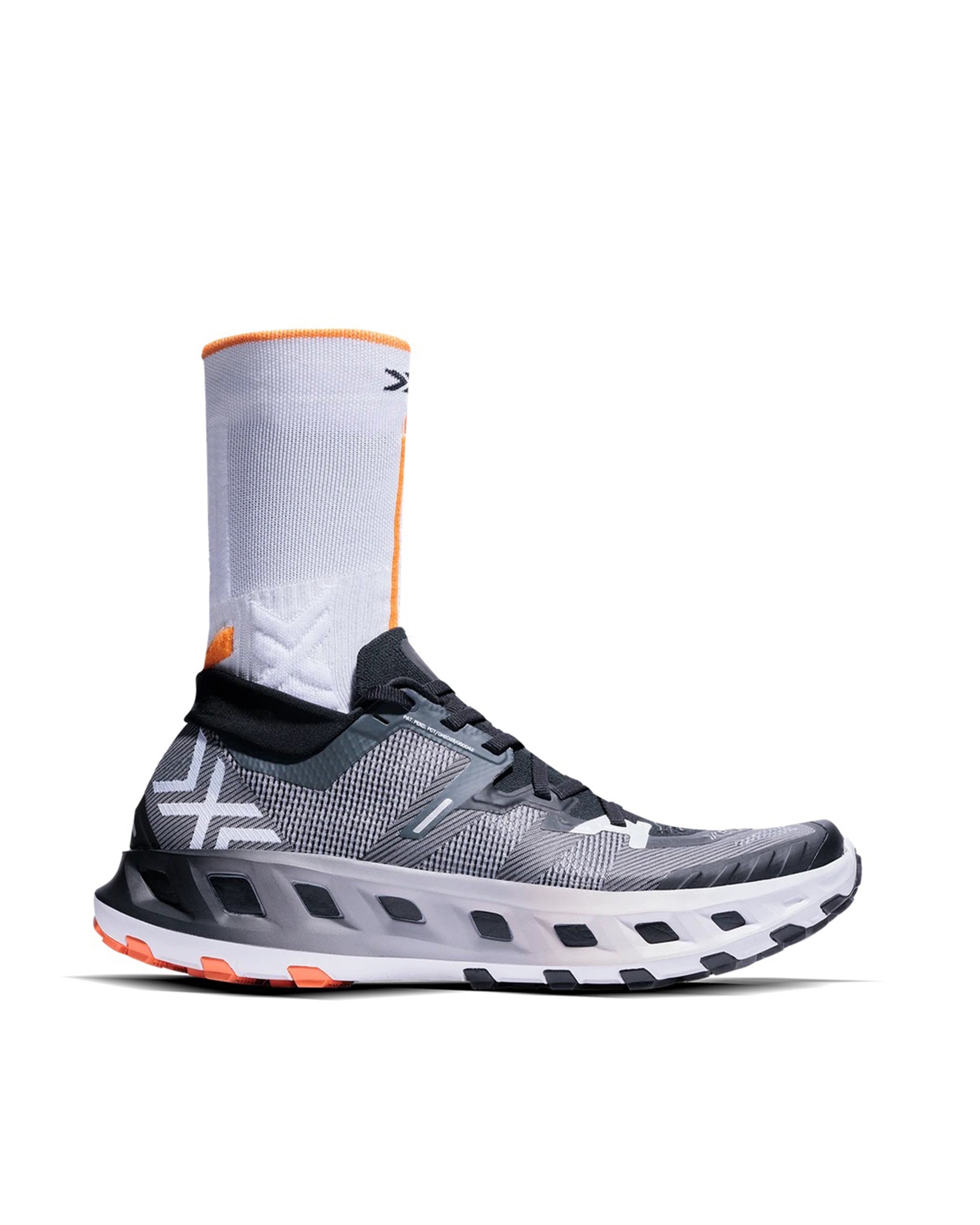 Terraskin X02 Black/White Sneakers