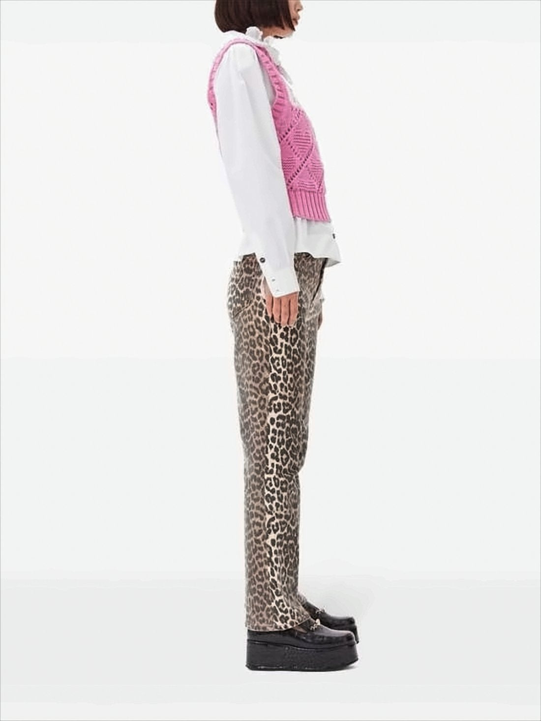 Vibrant Pink Diamond-Patterned Knit Vest