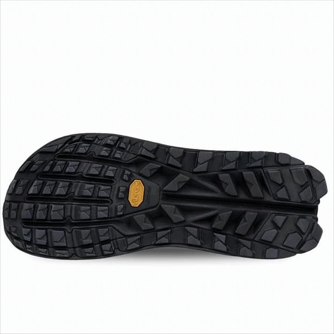 Rugged All-Black Athletic Sneakers With Gore-Tex And Vibram Sole
