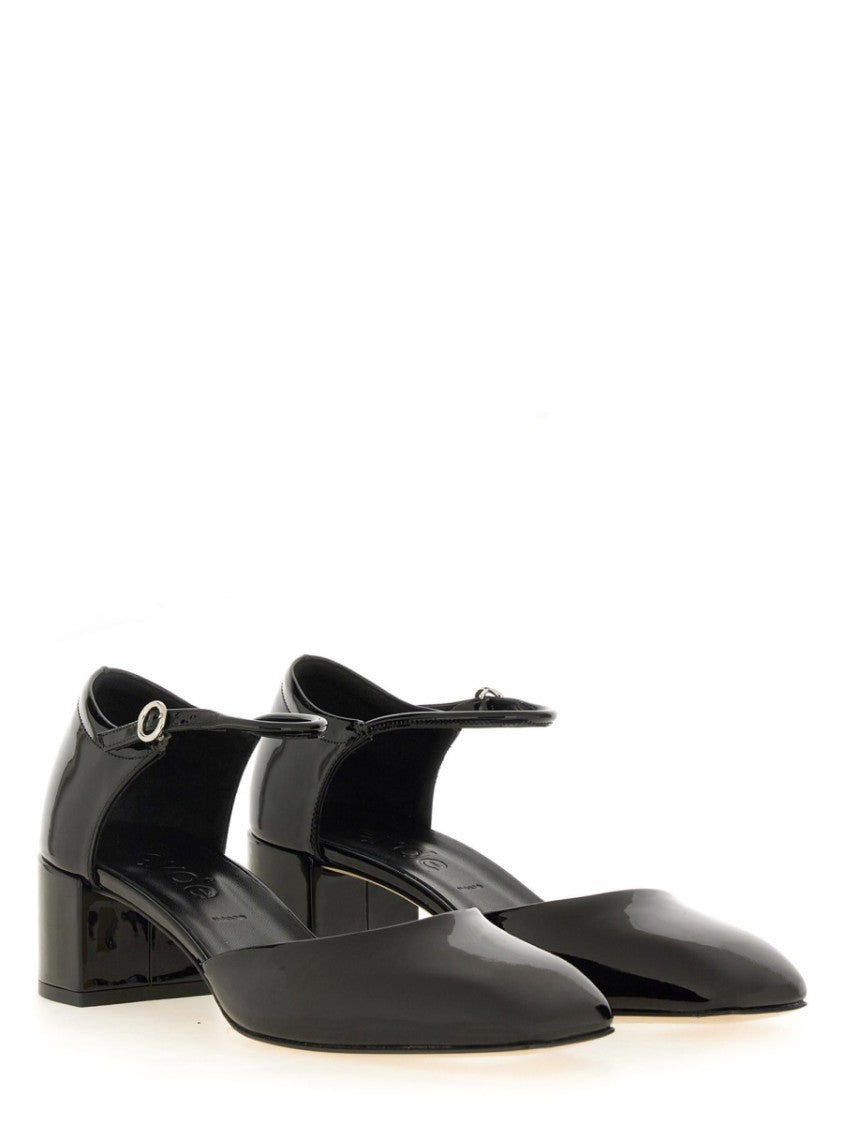 "Magda" Pump