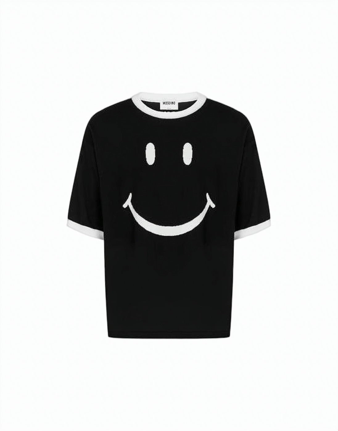 Cropped Knit Top with Playful Smiley Face Design