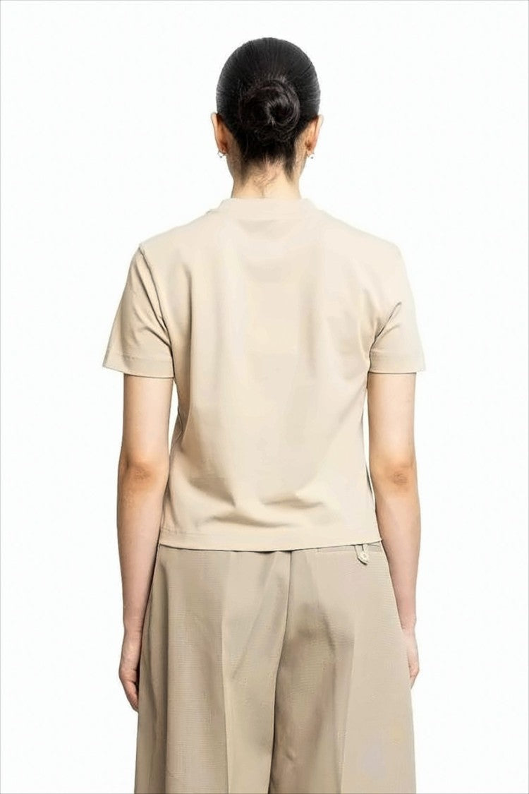 Cropped Minimalist Top with Round Neckline