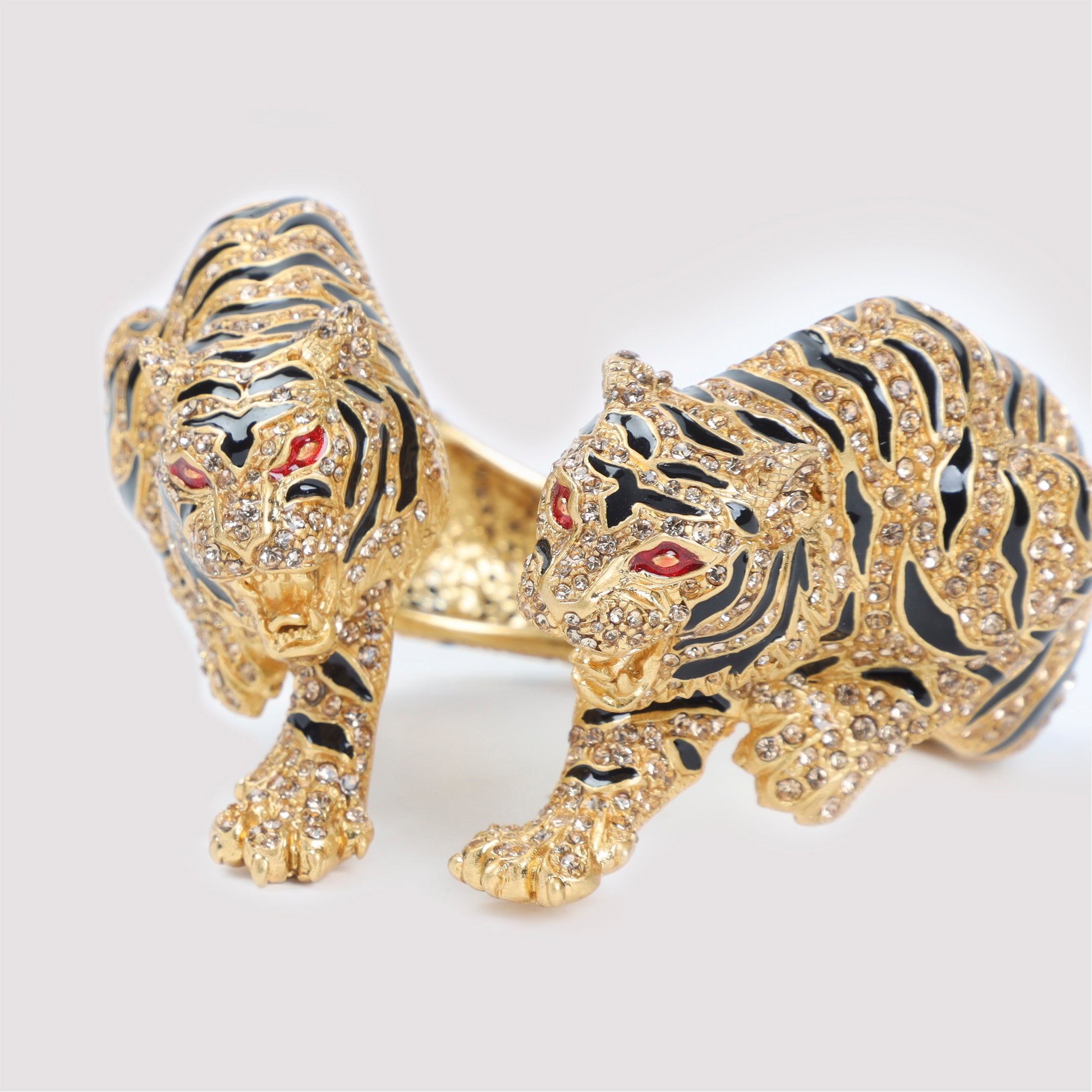 Intricately Designed Tiger Head Brass Cuff Bracelet