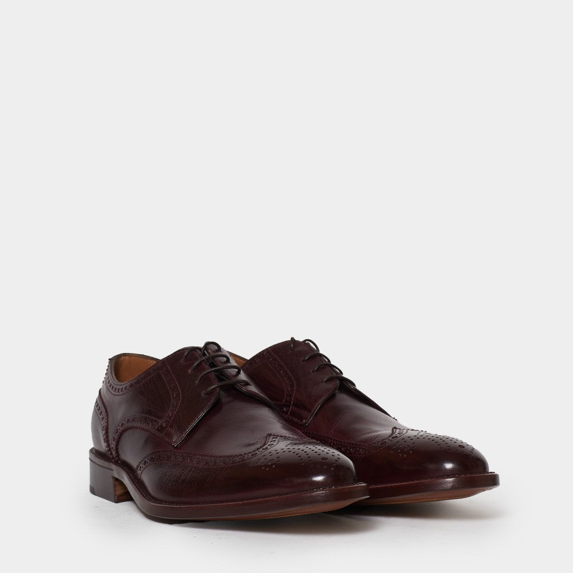 Hand-Sewn Laced Derby Model Shoe