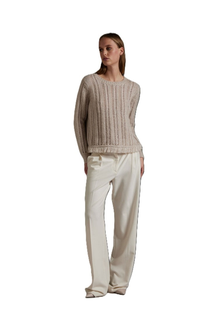 Refined Women'S Garment With Classic Silhouette