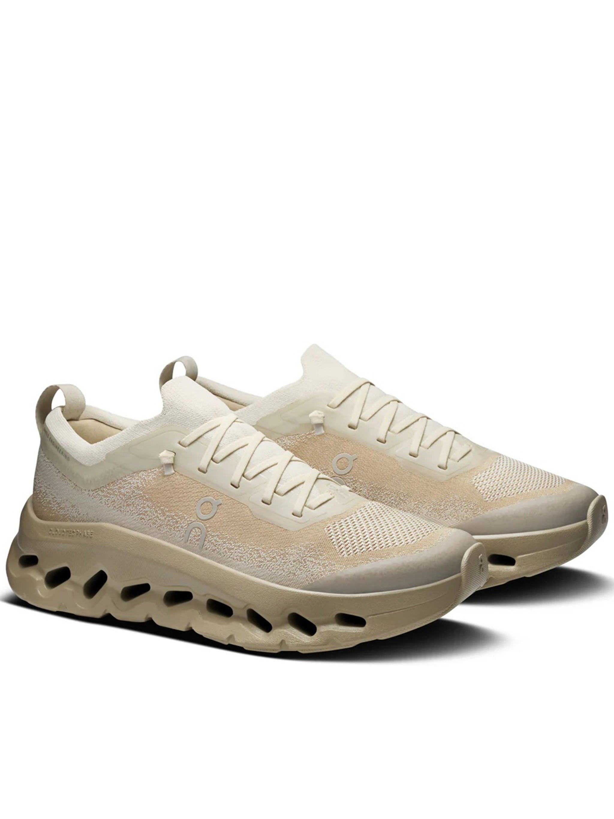 Beige Cloudtilt Mo Breathable Mesh Running Sneakers