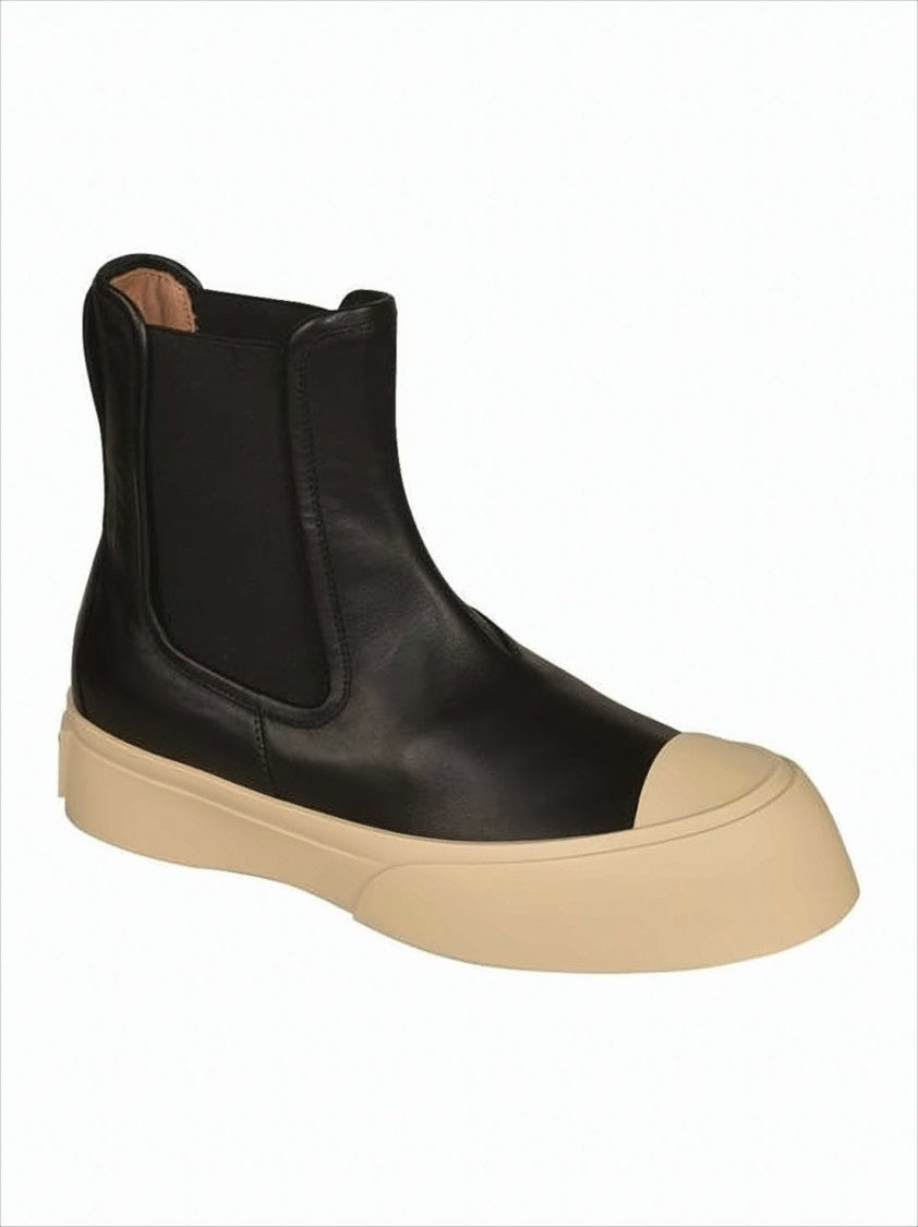 Sporty Black Calf Leather Boots